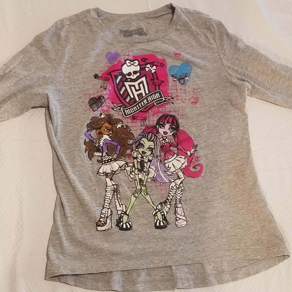 Monster High Kid's Size XL/16. Long Sleeve Tshirt.
